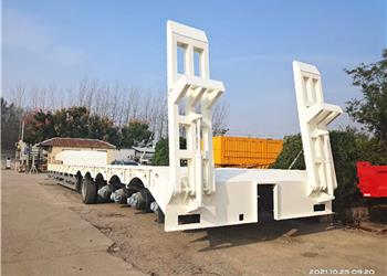 Low flat semitrailer